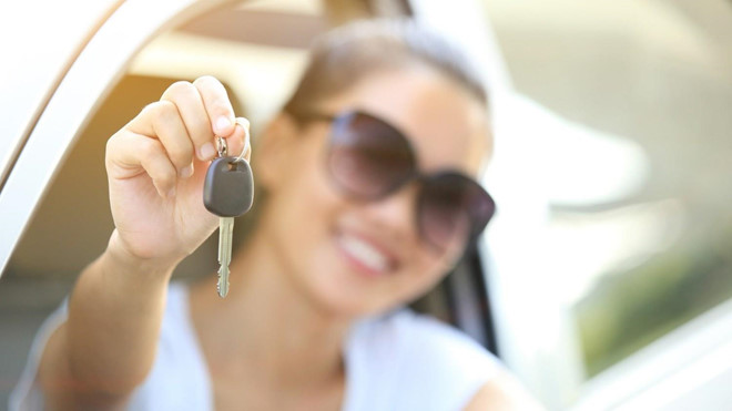 Lan dau mua oto, 63% khach hang khong kiem tra xe khi xuong tien hinh anh 1