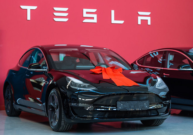 Bi kich som no toi tan cua startup oto dien hinh anh 5