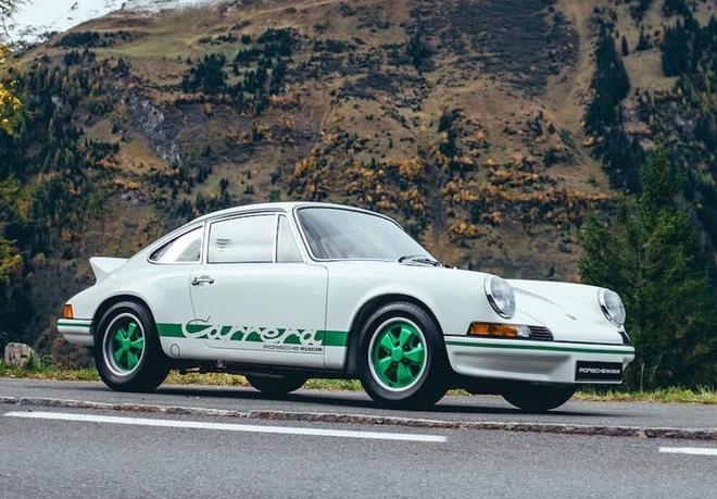 Chi nua trieu USD mua sieu xe hiem, ti phu nhan phai xe rom hinh anh 3 Porsche_911_Carrera_RS.jpg