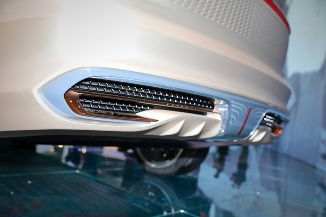 Hang xe Trung Quoc san xuat SUV nhai Rolls Royce hinh anh 13 a94e57f0_hongqi_e115_concept_at_2019_frankfurt_motor_show_7.jpg