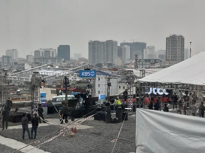 Truong quay tren cao cua cac dai quoc te duoc dung the nao o Ha Noi? hinh anh 6