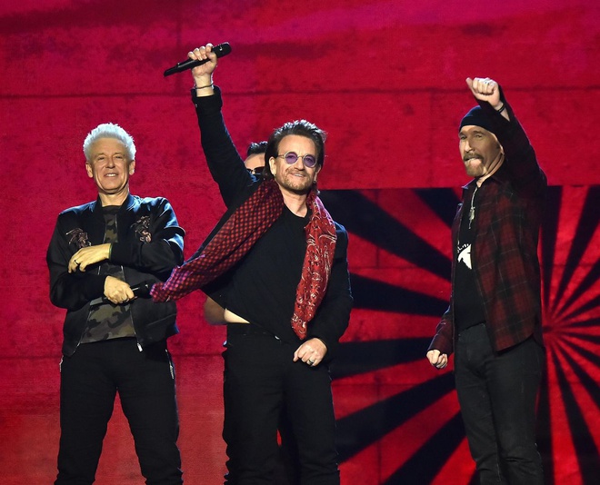 10 nghe si co thu nhap cao nhat thap ki, cai ten dung dau gay bat ngo hinh anh 4 https_specials_images.forbesimg.com_dam_imageserve_873383954_0x0.jpg_fit_scale.jpeg