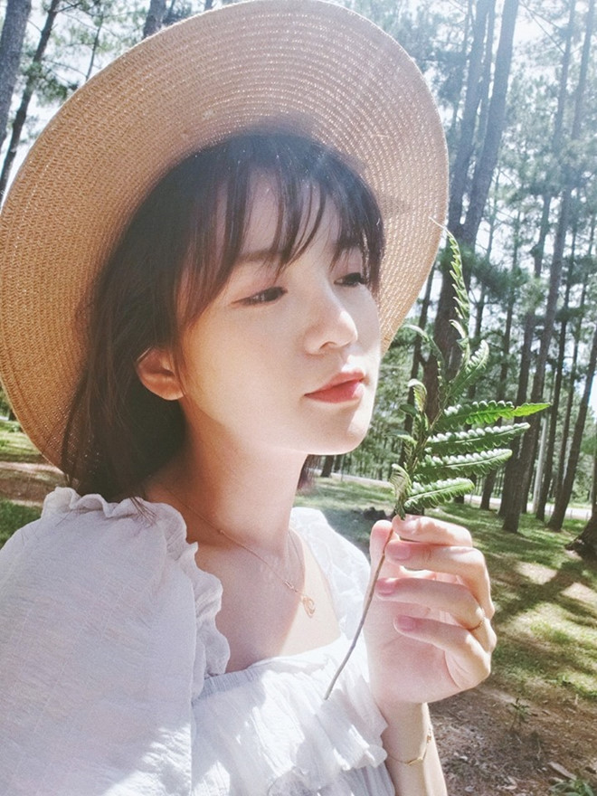 Dan hot girl mang thai lan 2 duoc khen tuoi tan, 'hop mang bau' hinh anh 2