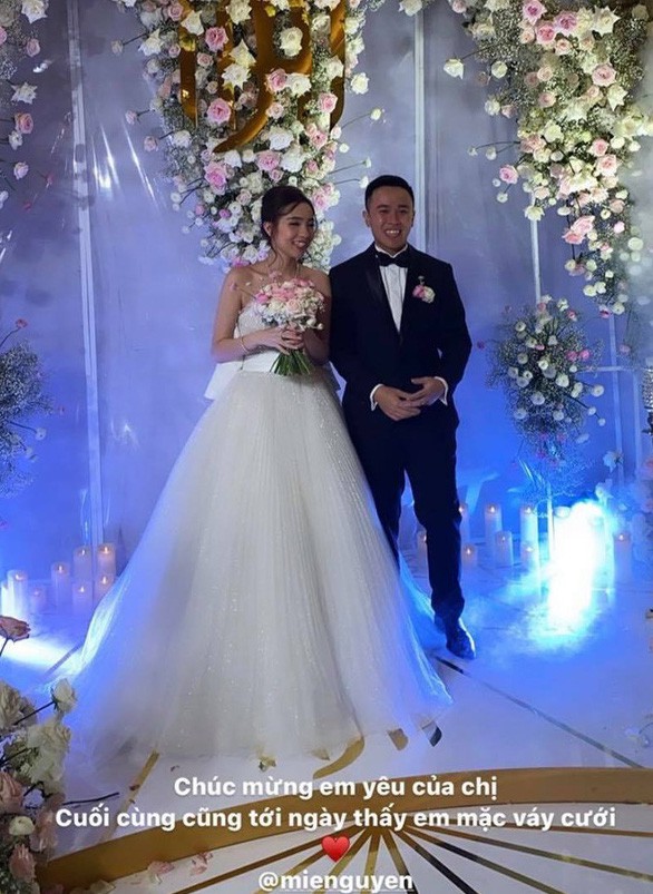 Con gai Minh Nhua khoe bung bau, hot girl 17 tuoi to chuc an hoi hinh anh 5