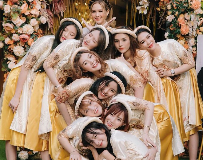 Con gai Minh Nhua khoe bung bau, hot girl 17 tuoi to chuc an hoi hinh anh 2