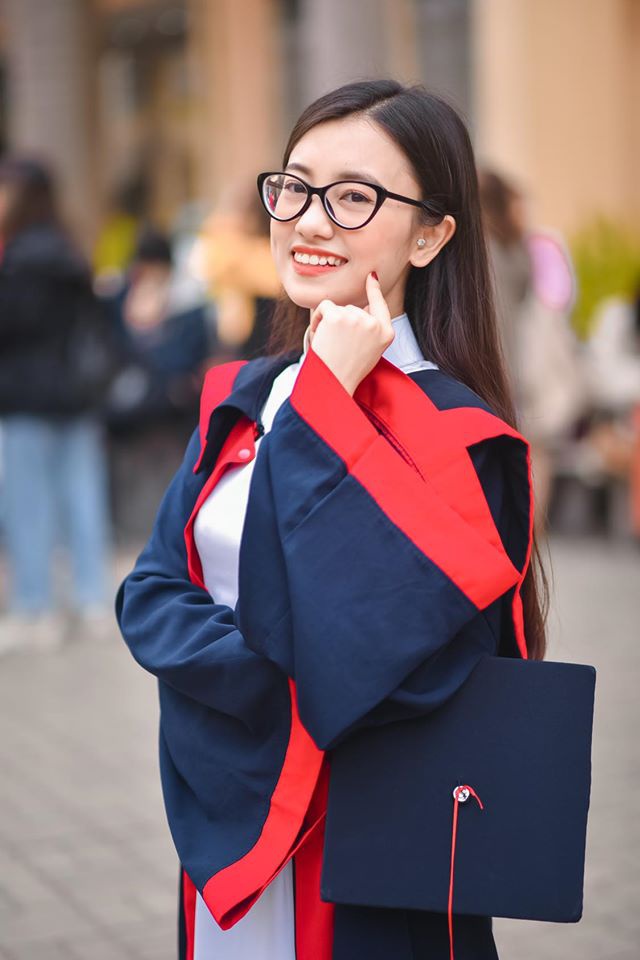 Chi Ong Vang day thi goi cam, truong thanh sau 8 nam hinh anh 4 79774071_2048234195278983_8252609767537639424_o.jpg