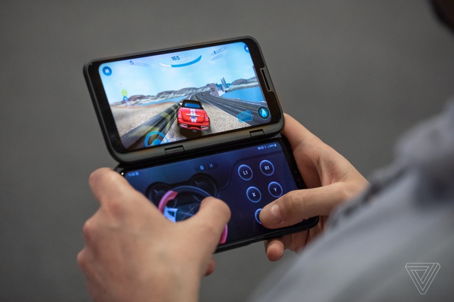 Can canh LG V50 - man hinh kep ban le, co the re hon Galaxy Fold hinh anh 5