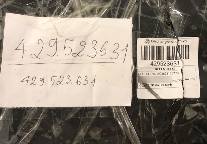Khong len Shopee dat mua, van bi giao hang deu dan den nha hinh anh 1
