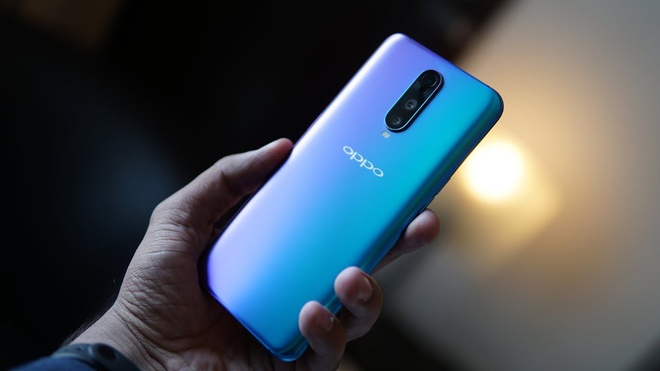 Nhan thuong, chon smartphone mau la nao choi Tet? hinh anh 5