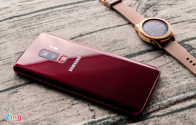 Nhan thuong, chon smartphone mau la nao choi Tet? hinh anh 4