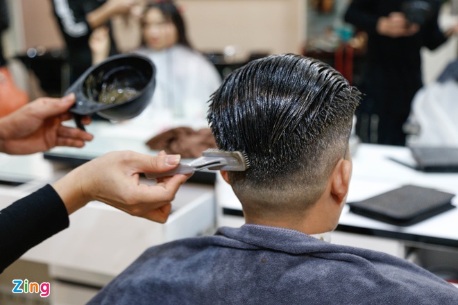 Chu tiem cat toc Trump - Kim o Ha Noi: ‘Toi muon noi tieng’ hinh anh 4