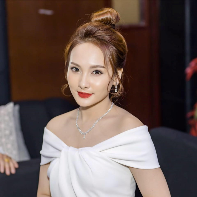 Dan dien vien tren song gio vang VTV thay doi the nao qua thoi gian? hinh anh 3