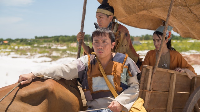 Nhung tham hoa dien anh Viet qua cac dip Tet Nguyen dan hinh anh 3 nhung_nhan_vat_ngo_ngan_trong_mot_bo_phim_ngo_ngan_trang_quynh_xung_dang_la_bom_xit_dau_nam_2019_1549610072988732010603.jpg