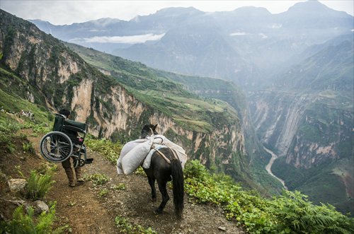 Ngoi lang bi co lap o Trung Quoc sap duoc ket noi voi the gioi hinh anh 1 04.jpeg