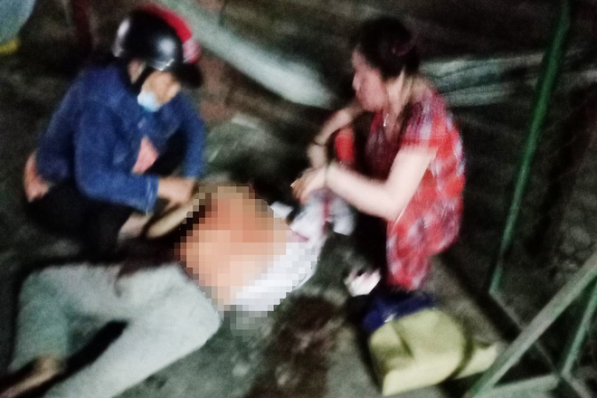 Con trai dam trong thuong nguoi dan ong danh me hinh anh 1 f8b040d47ef586abdfe4_1.jpg