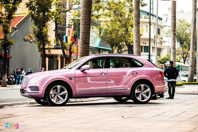 SUV sieu sang Bentley Bentayga mau hong dau tien tai Viet Nam hinh anh 2 Bentayga_zing_1.jpg