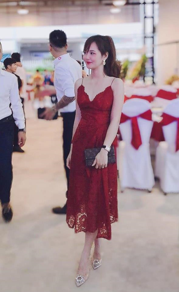 Hot girl mac vay dan toc noi dinh dam nam 2015 gio da la me mot con hinh anh 7