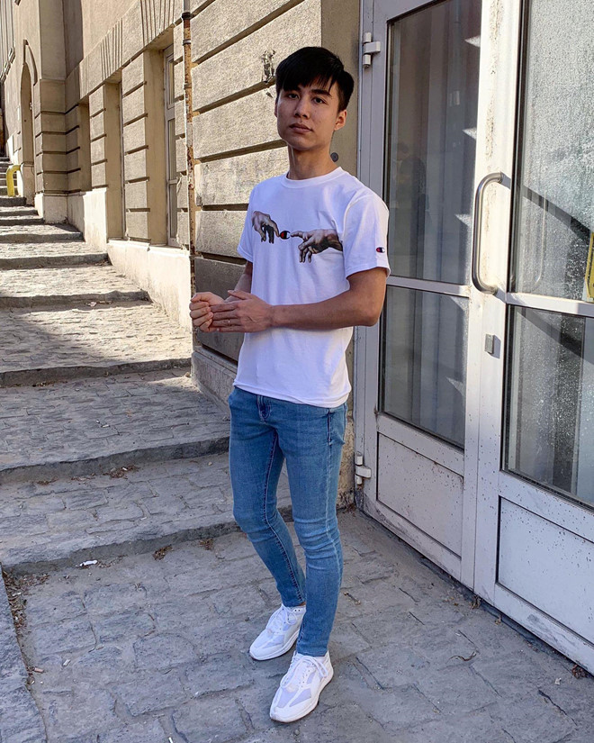 Nuoi toc dai tang benh nhan ung thu, chang trai hay bi nham la con gai hinh anh 3