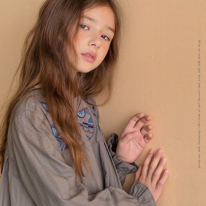 Be gai 10 tuoi duoc menh danh 'thien than quang cao' tai Han Quoc hinh anh 8 73026440_463349210953938_6226580903471593597_n_(1).jpg