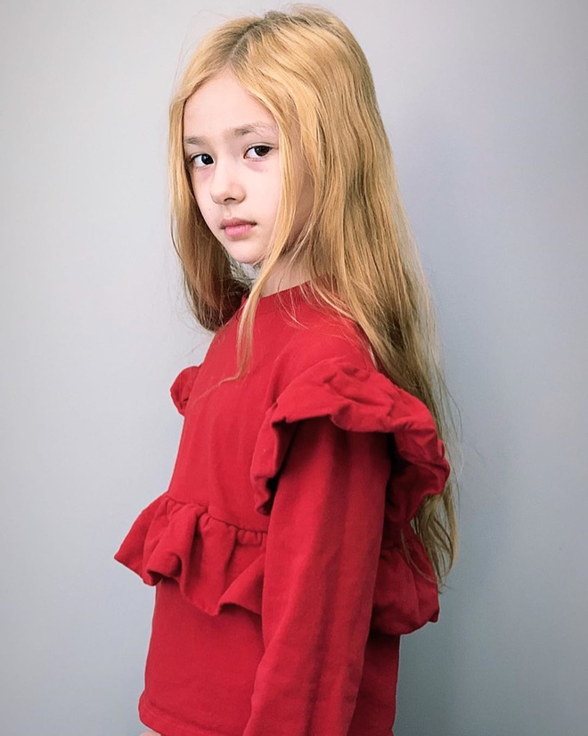 Be gai 10 tuoi duoc menh danh 'thien than quang cao' tai Han Quoc hinh anh 9 73312435_423164358397960_6956128543206877994_n.jpg