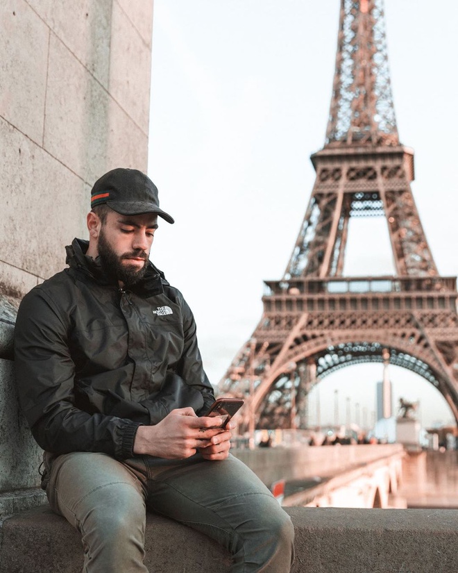 Trieu phu chi hang chuc nghin USD de thue nguoi chup anh song ao hinh anh 2 73420572_101829667948875_3545508800901596701_n.jpg