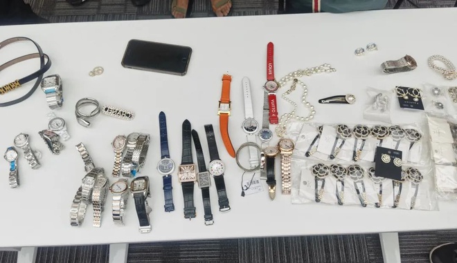 hot girl bi bat khi livestream anh 4