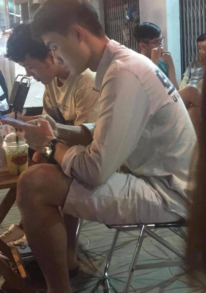 Thay giao body 6 mui va loat hot boy duoc hoi chi em 'san lung' hinh anh 5