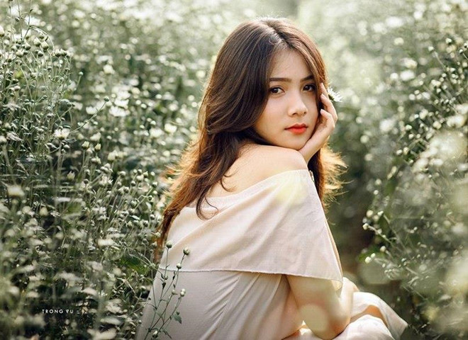 Nhung hot girl ao dai, gai xinh 'mat moc' noi len tu le khai giang hinh anh 14