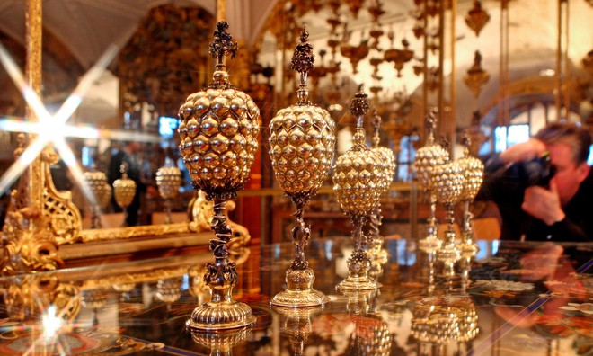 Kho bau vo gia o Ham Xanh trong vu trom chan dong chau Au hinh anh 6