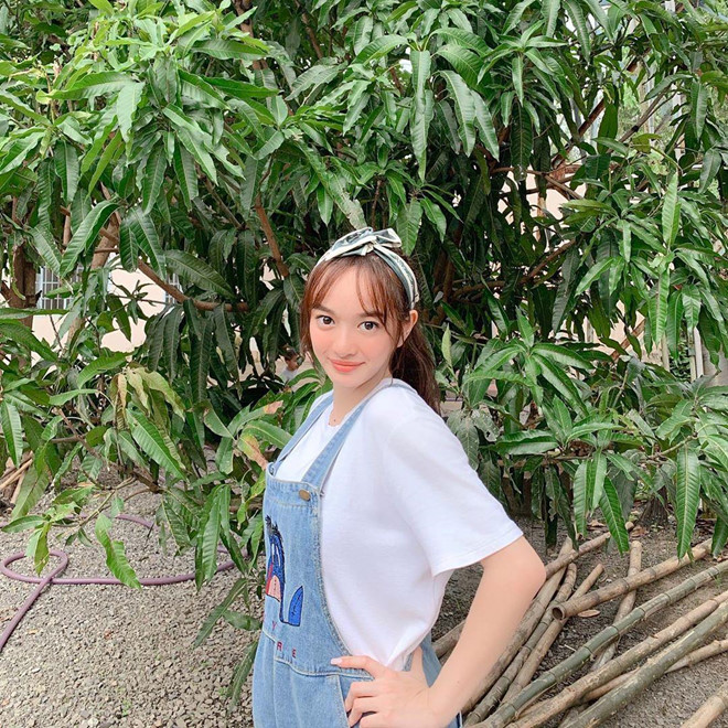 Quynh Anh Shyn, Chi Pu ru nhau mac bikini, Chau Bui dien toan do hieu hinh anh 9