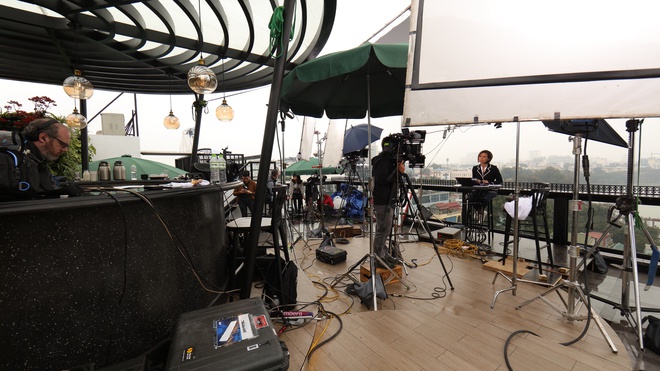 Dai quoc te phai tra bao nhieu de co truong quay tren cao o Ha Noi? hinh anh 2