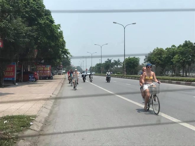 'Troi nang nong thi lam gi' va cau tra loi cua dan mang hinh anh 4