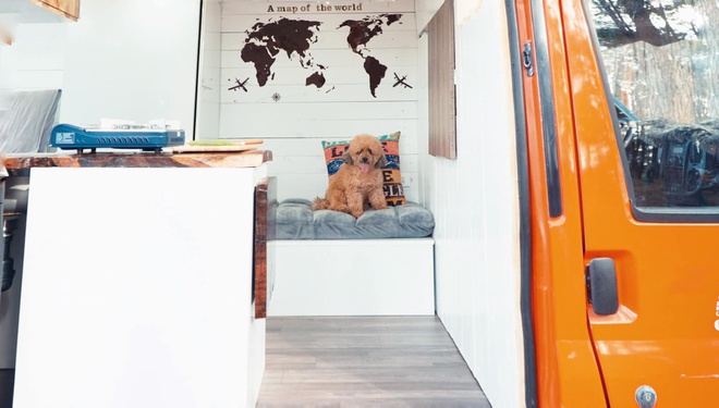 Doi vo chong chi 250 trieu dong tu cai tao oto cu thanh nha di dong hinh anh 5 99122843_1175526506125901_557717738361978880_o.jpg