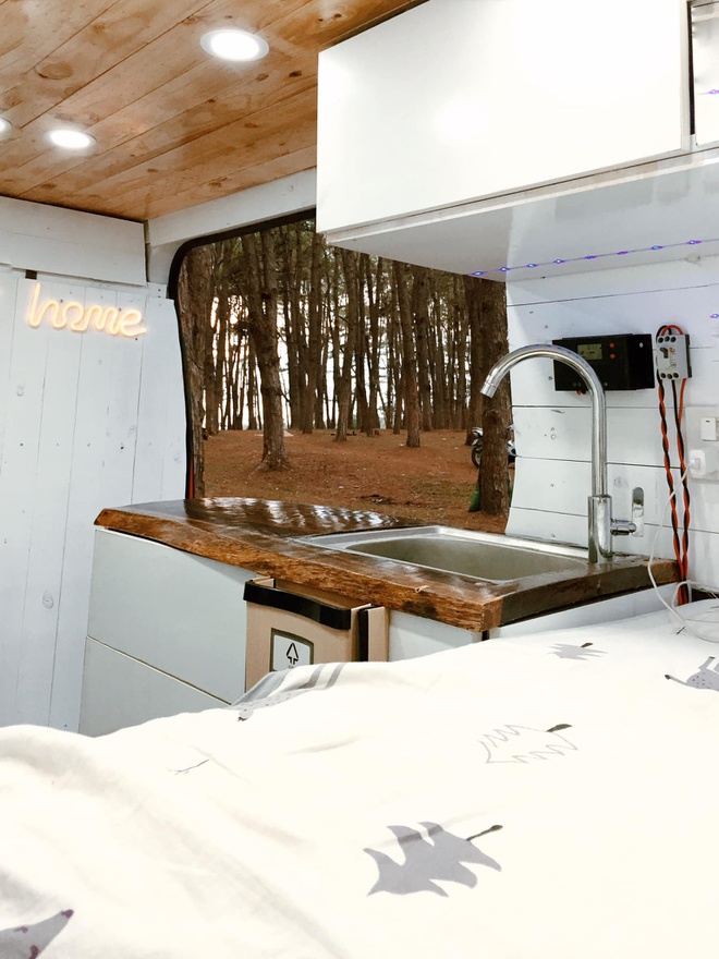 Doi vo chong chi 250 trieu dong tu cai tao oto cu thanh nha di dong hinh anh 6 99140947_1175525762792642_5166226765185548288_o.jpg