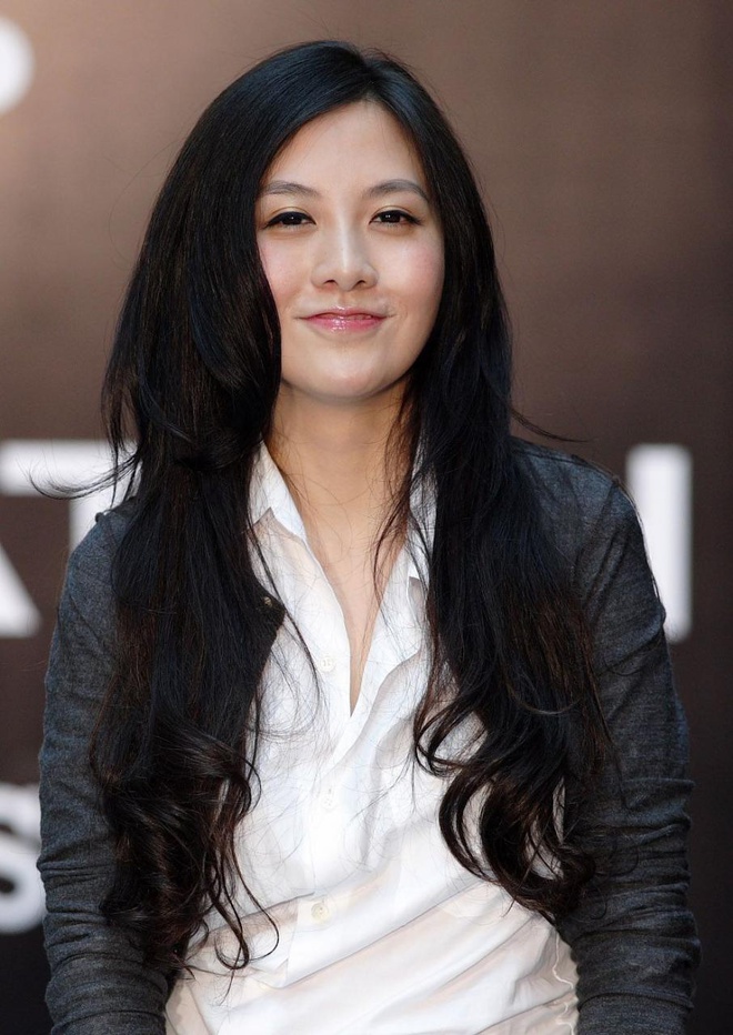 Nu ty phu bi an TQ bi mat ket hon anh 1