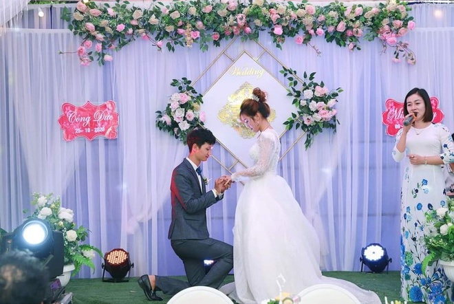 co dau nhan hang ship khi dang to chuc hon le anh 2