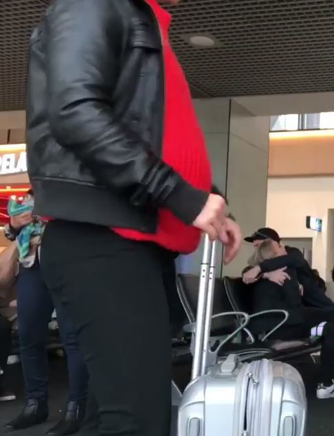 Du khach gia vo mang thai de khong phai tra phi hanh ly hinh anh 5