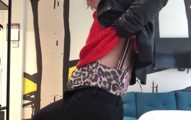 Du khach gia vo mang thai de khong phai tra phi hanh ly hinh anh 3