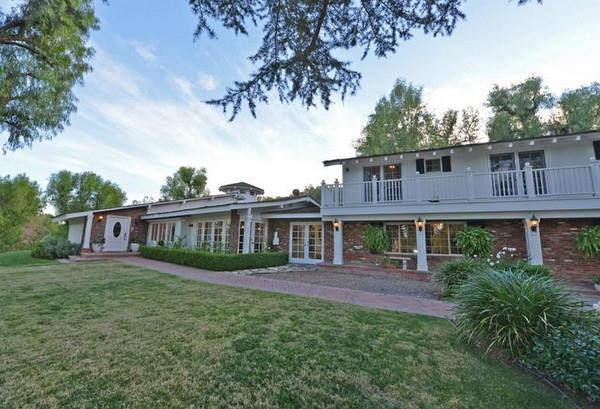 Ben trong bat dong san 4 trieu USD ma Miley Cyrus dang rao ban hinh anh 1