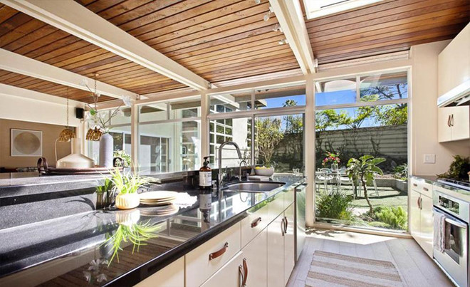 Ben trong biet thu cao cap cua 'Captain Marvel' Brie Larson hinh anh 5