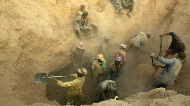 Cuu Tong thong Zimbabwe Robert Mugabe giau co co nao? hinh anh 13