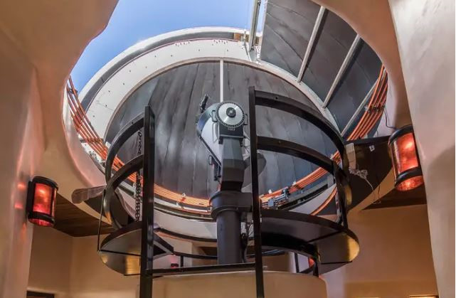 Ben trong trang trai 279 trieu USD co hoa thach phan khung long hinh anh 11