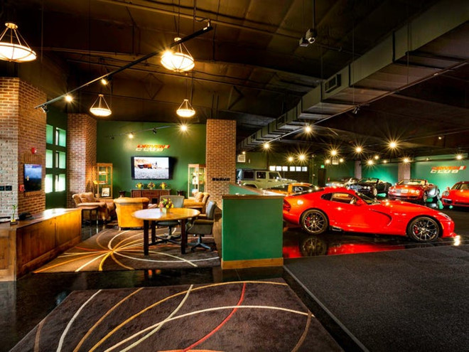 Ben trong trang trai 279 trieu USD co hoa thach phan khung long hinh anh 12