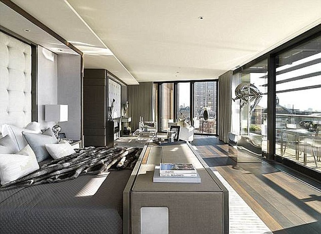 Can ho 205 trieu USD dat nhat London hinh anh 4 4892618_6257199_The_block_has_a_21_metre_swimming_pool_which_is_said_to_be_nearl_a_27_1539168352148.jpg