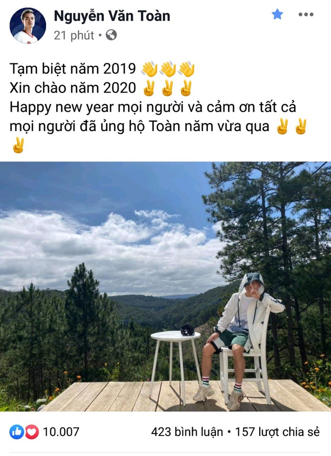 Van Lam, Hung Dung va dan cau thu don giao thua ben ban gai, gia dinh hinh anh 8 15.jpg