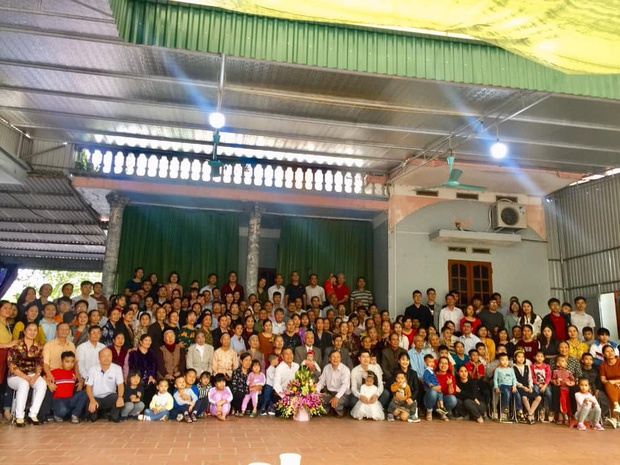 Dan mang bat trend khoe anh dai gia dinh ngay Tet hinh anh 7 f6.jpg