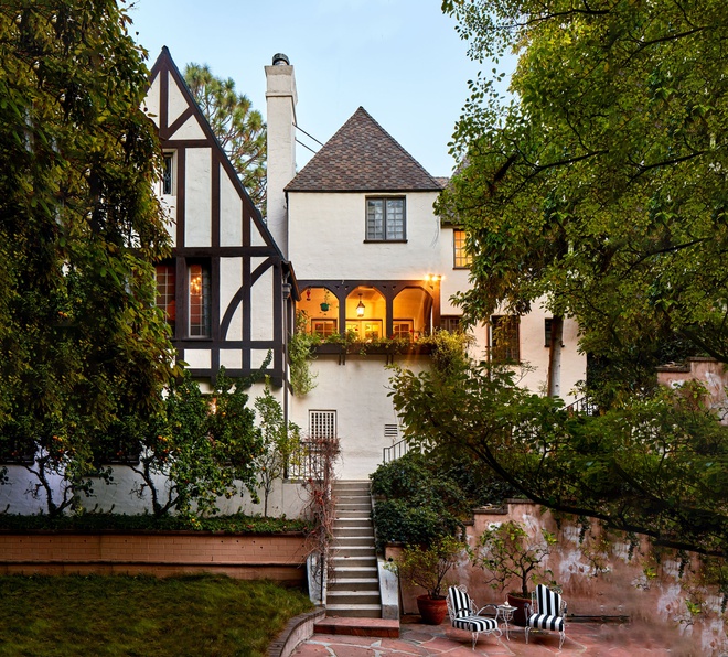 Biet thu co mot khong hai cua vu nu thoat y Dita Von Teese hinh anh 1 1.jpg