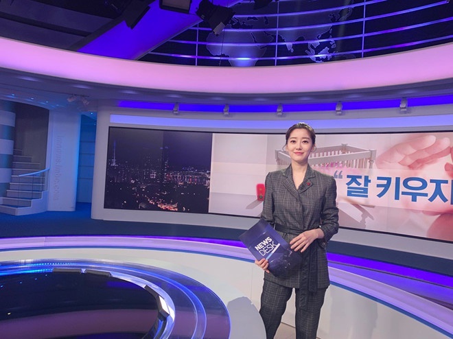 5 phong vien quoc te bong dung noi tieng sau khi den Ha Noi tac nghiep hinh anh 18