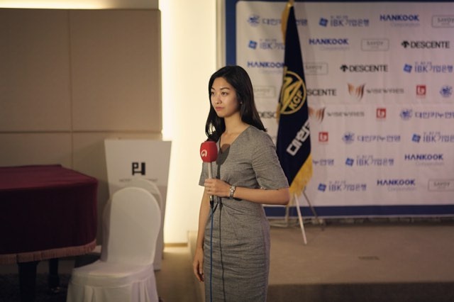 5 phong vien quoc te bong dung noi tieng sau khi den Ha Noi tac nghiep hinh anh 15