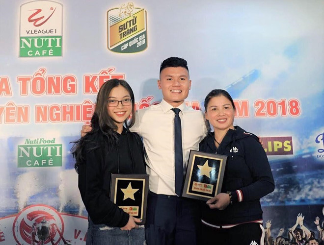 Quang Hai la 'soai ca ngon tinh' truoc khi dinh tin don chia tay hinh anh 3